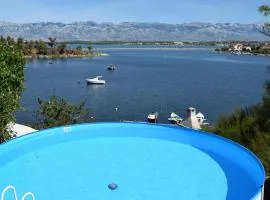 Apartment in Nin with sea view, terrace, air conditioning, Wi-Fi (4868-4)