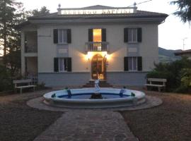 HOTEL RISTORANTE NAPPINI，位于利扎诺-因贝尔韦代雷的酒店