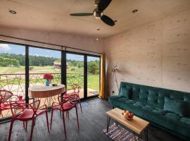 G&oacute;ra Jabłek Mazury Mikolajki，位于Lipowo的山林小屋