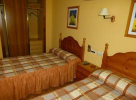 Hotel Paqui，位于Valverde de Júcar的酒店