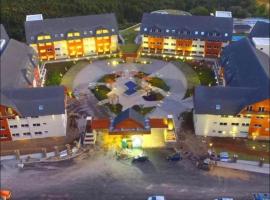 Golden Gramado Resort Laghetto，位于格拉玛多的酒店