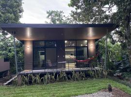 Bongalow Villa Sarchi，位于Sarchí的酒店