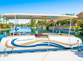 Luxury on the Lake Rancho Mirage，位于兰乔米拉日的酒店