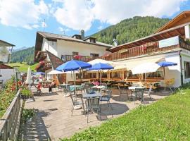 Gasthof Albergo Neuwirt，位于瓦尔迪维泽的酒店