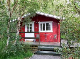 Bakkakot 2 - Cozy Cabins in the Woods，位于阿克雷里的山林小屋