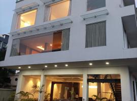 The Terrace by Ladder Mgd by Citrine，位于特里凡得琅特里凡得琅中央车站附近的酒店