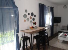 Apartman ANA Livno - biker friendly，位于利夫诺Medvedgrad附近的酒店