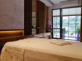 BLACKLAKE OTEL，位于Borçka的酒店