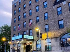 The Hotel Ojibway, Trademark Collection by Wyndham，位于苏圣玛丽的酒店