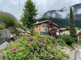 El Cantun - 7 Zimmer Einfamilienhaus mit 200m2，位于弗利姆斯的滑雪度假村