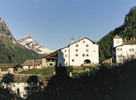 Hotel Weiss Kreuz，位于施普吕根的酒店