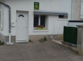 Gîte Vincey, 2 pièces, 2 personnes - FR-1-589-262，位于万塞的酒店