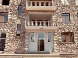 Hotel LIGA，位于Shinuhayr的酒店