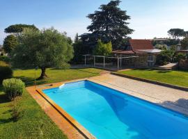 Villa con piscina Circeo - Sabaudia，位于博尔戈蒙特内罗的无障碍酒店