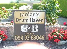 Jordan's Drum Haven B&B, Knock，位于诺克Station Master's Exhibition Centre and Sculpture Park附近的酒店