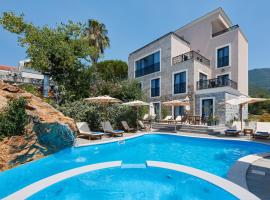 Moderna Luxury Apartments with HEATED pool，位于蒂瓦特的海滩酒店