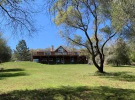 Villa Alta Vista at Yosemite- Stunning Views and Game Room