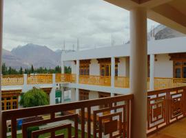 Hotel Thachung，位于Deskit的酒店