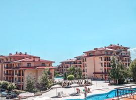 SUNNY Star Dreams CONDO w PRIME LOCATION, POOL, SEA VIEW