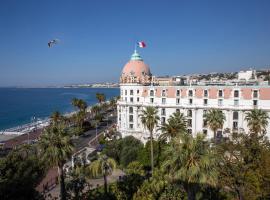 Hotel Le Negresco，位于尼斯的海滩酒店