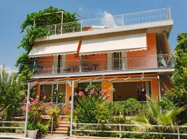 Hotel Loula Rooms and Apartments，位于卡梅纳维洛拉的酒店