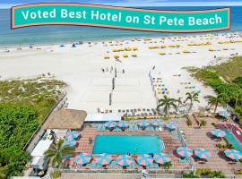 广场海滩酒店 - 海滨度假胜地，位于圣徒皮特海滩Boca Ciega Bay Aquatic Preserve附近的酒店