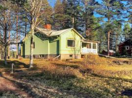 Vintage Forest Retreat-By Traum