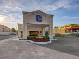 Motel 6-Jacksonville, NC，位于杰克逊维尔的汽车旅馆