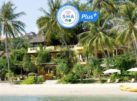 Vacation Village Phra Nang Lanta - SHA Extra Plus，位于高兰的酒店