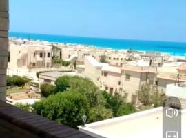 شقة بقرية هيليوبيتش الساحل الشمالي عائلات فقط - اقل مدة حجز اسبوع，位于Dawwār ‘Abd al Qādir Qāsim的公寓