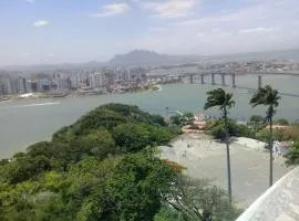 Melhor localização em frente a Praia da Costa