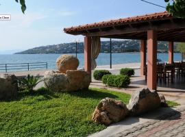 德尔菲尼住宿加早餐旅馆，位于塞奥洛戈斯的酒店