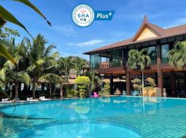 Phi Phi Villa Resort-SHA Extra Plus，位于皮皮岛的度假村