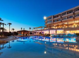 Atlantica Golden Beach Hotel - Adults Only，位于帕福斯的酒店