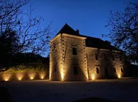 Domaine de Cazal - Chambres d'Hôtes avec piscine au cœur de 26 hectares de nature préservée