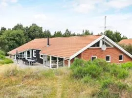 12 person holiday home in Bl vand