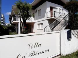 Villa Ca'Bianca，位于比比翁的酒店