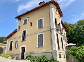 charmant appartement dans joli village d’Annot，位于阿诺的酒店