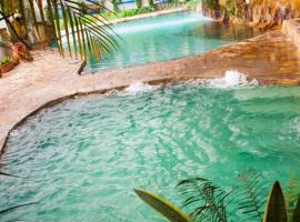 Termales Wellness Hotel，位于拉卡莱拉的酒店