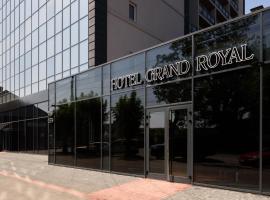 Grand Royal，位于切尔诺夫策的低价酒店