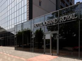 Grand Royal，位于Chernivtsi International Airport - CWC附近的酒店