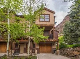 Elkhorn Townhome 1939