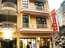 City Star Hotel，位于Kārandūkai的酒店