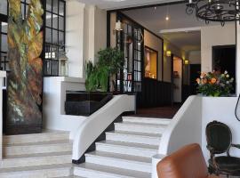 Hotel Bellevue，位于阿姆博斯的酒店