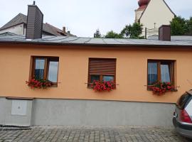 Apartmán pod kostelem，位于Strážov的酒店