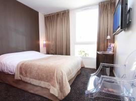 基里亚德查尔勒维勒梅兹尔酒店，位于沙勒维尔-梅济耶尔的酒店