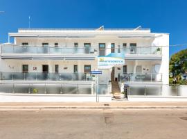 Maresidence - il Residence sul mare a Torre Pali，位于托瑞帕利的酒店