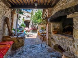 Meronas Eco House，位于Méronas的酒店