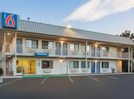 Motel 6-Woodland, CA Sacramento Airport，位于伍德兰的酒店