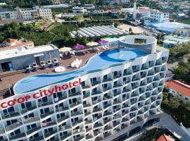 Co-op City Hotel Harborview，位于西归浦市的酒店